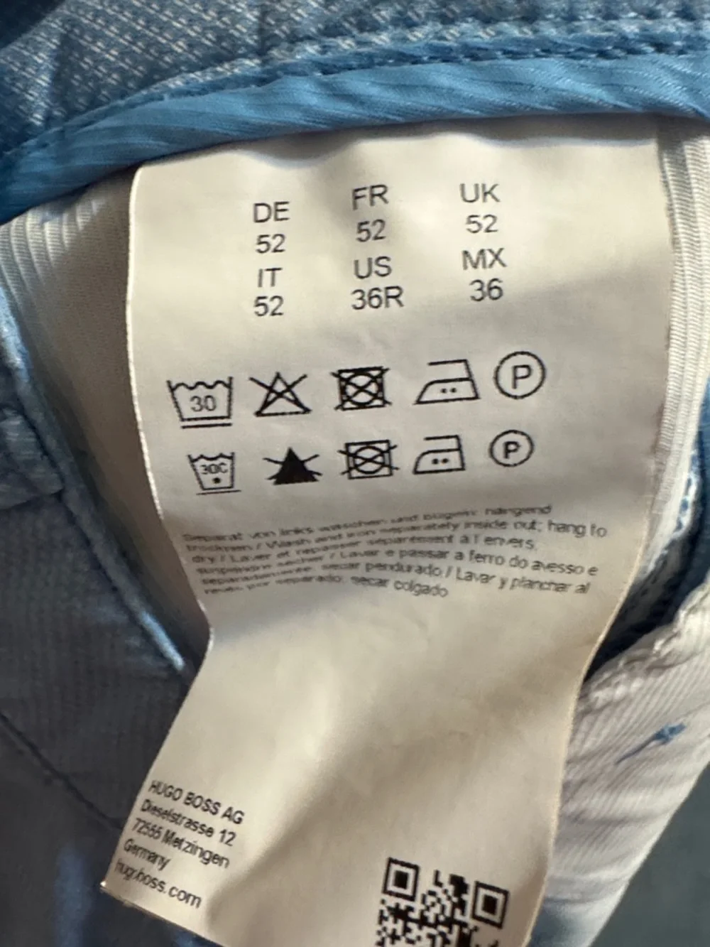 Hugo BOSS Light Blue Flat-Front Men's Shorts 36 R - Picture 6 of 6